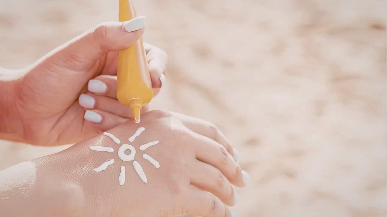 area yang sering terlewat saat pakai sunscreen